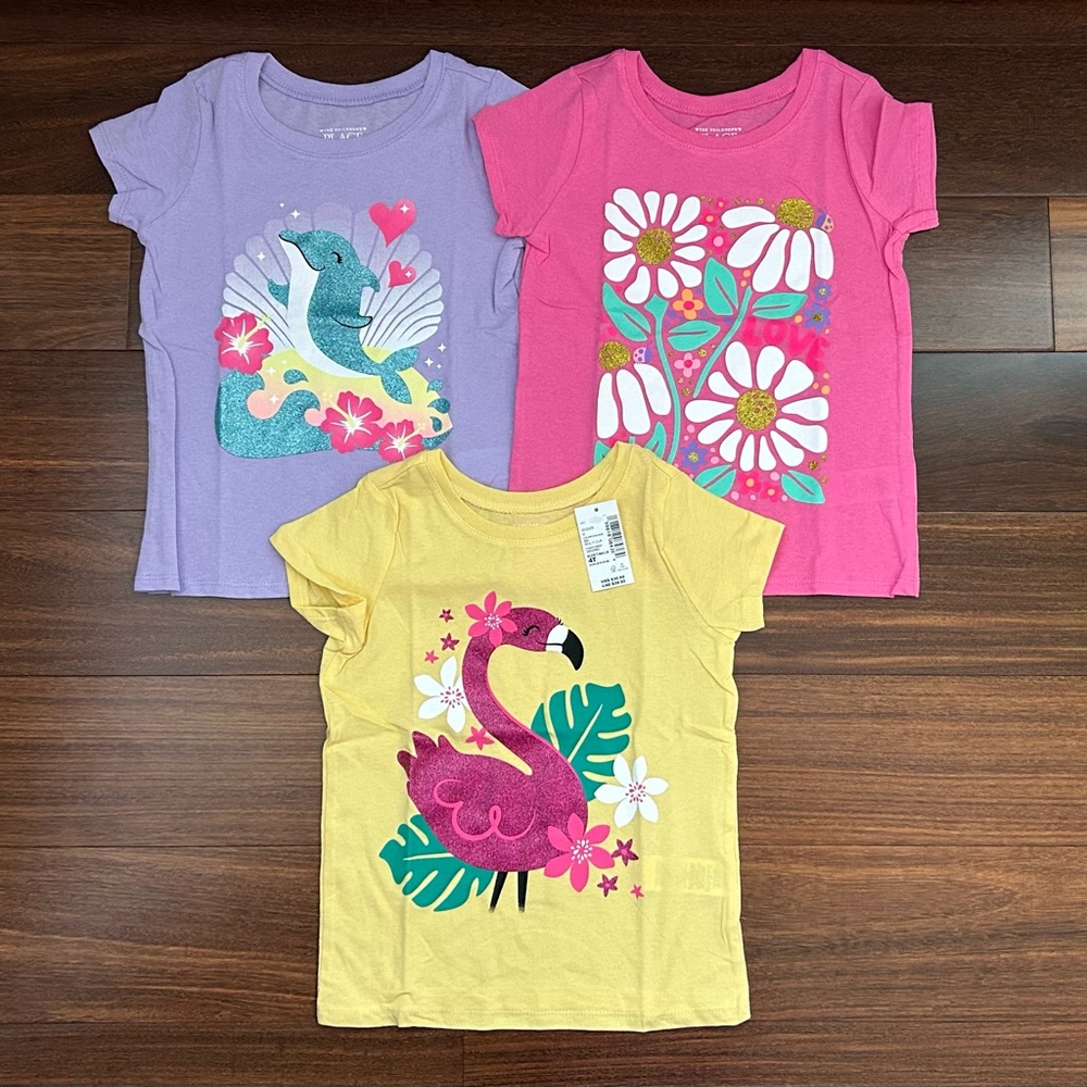 ***SOLD*** BNWT Colourful Kids Graphic T-Shirts Set